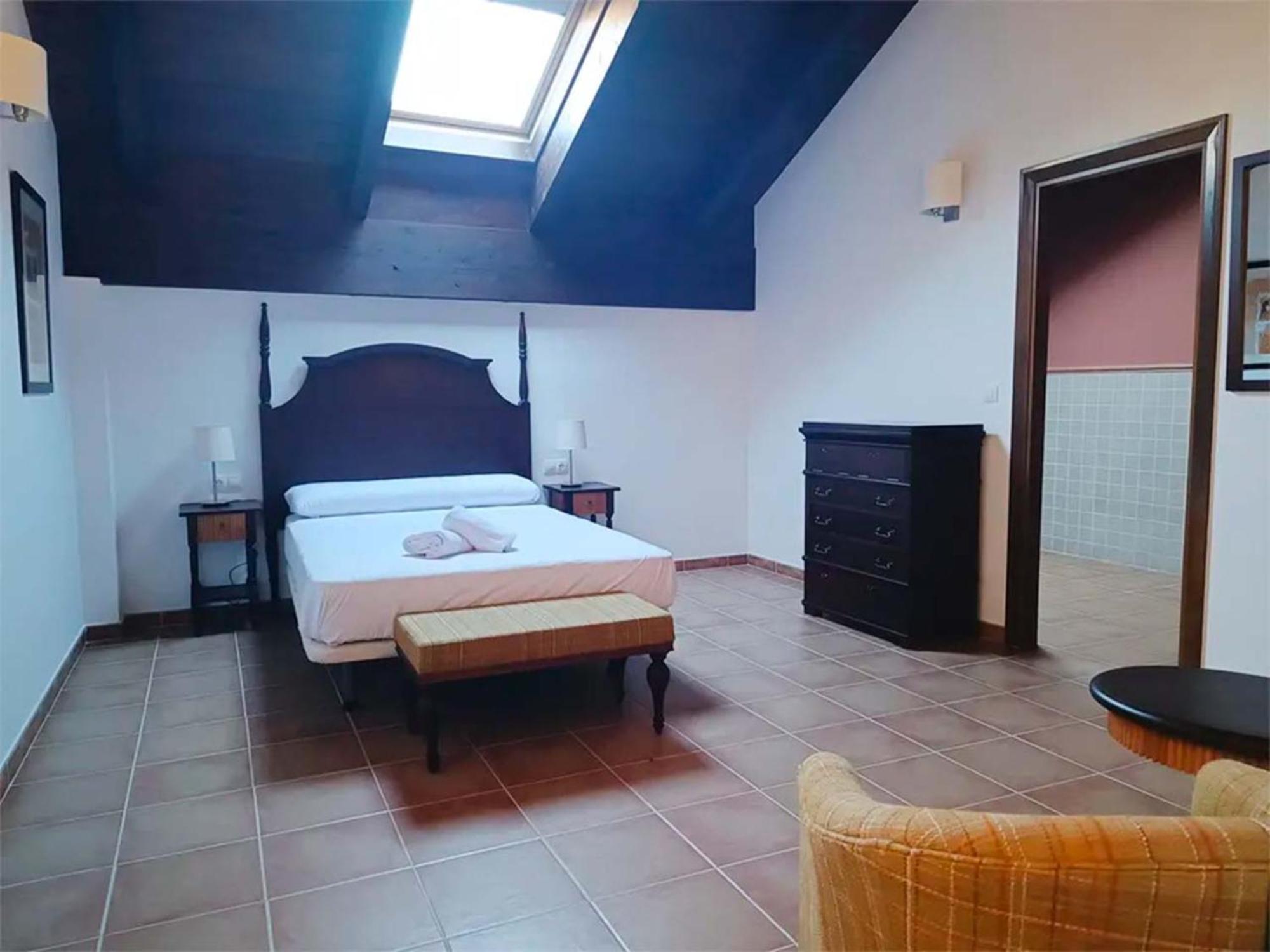 Apartamentos Jaca Badaguas 3000 Ngoại thất bức ảnh