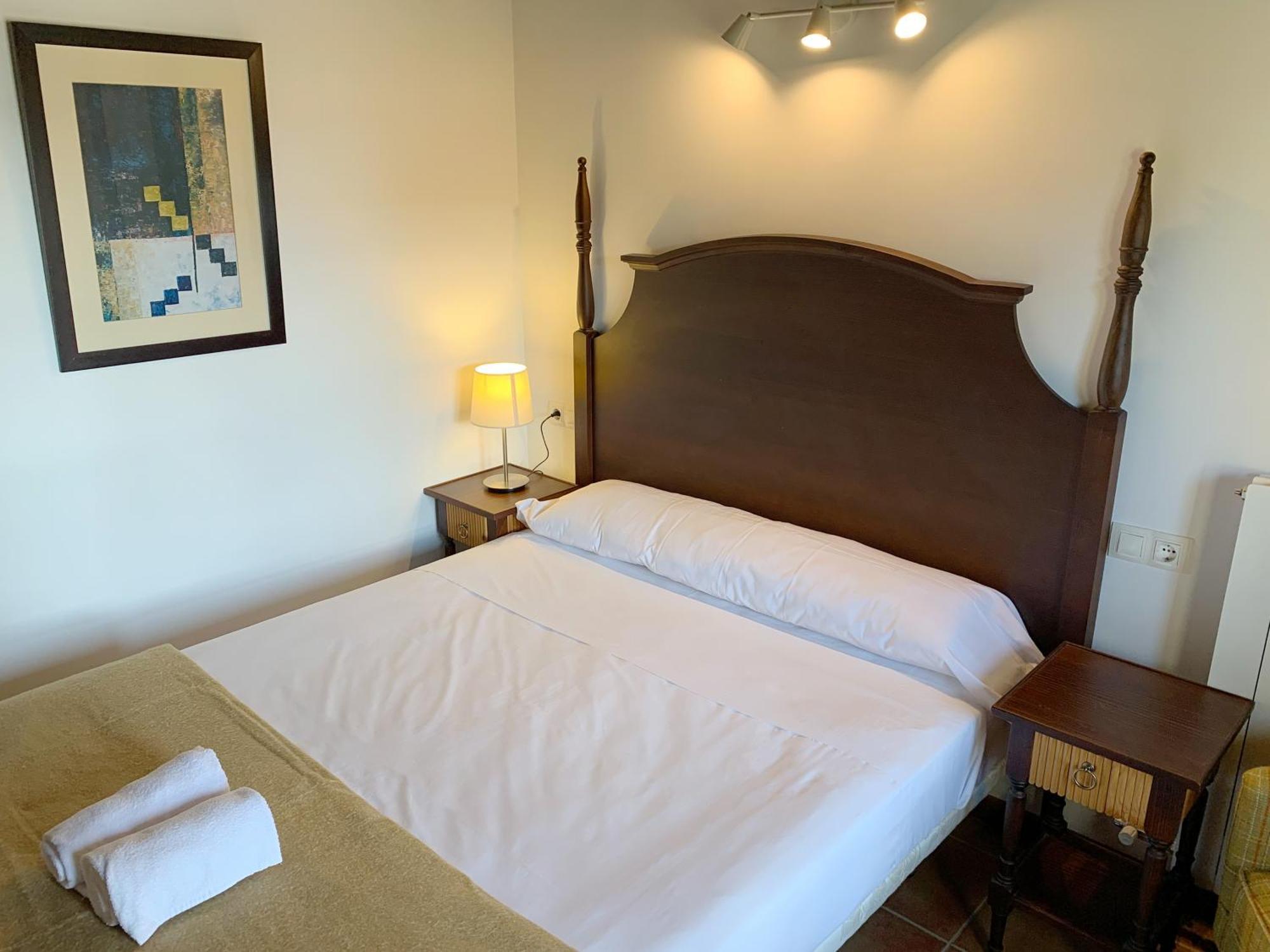 Apartamentos Jaca Badaguas 3000 Ngoại thất bức ảnh