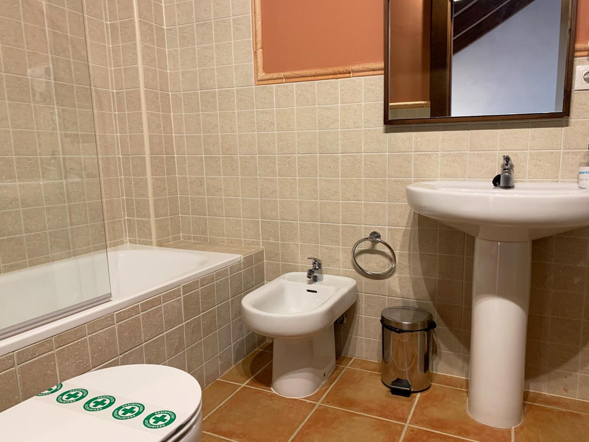 Apartamentos Jaca Badaguas 3000 Ngoại thất bức ảnh