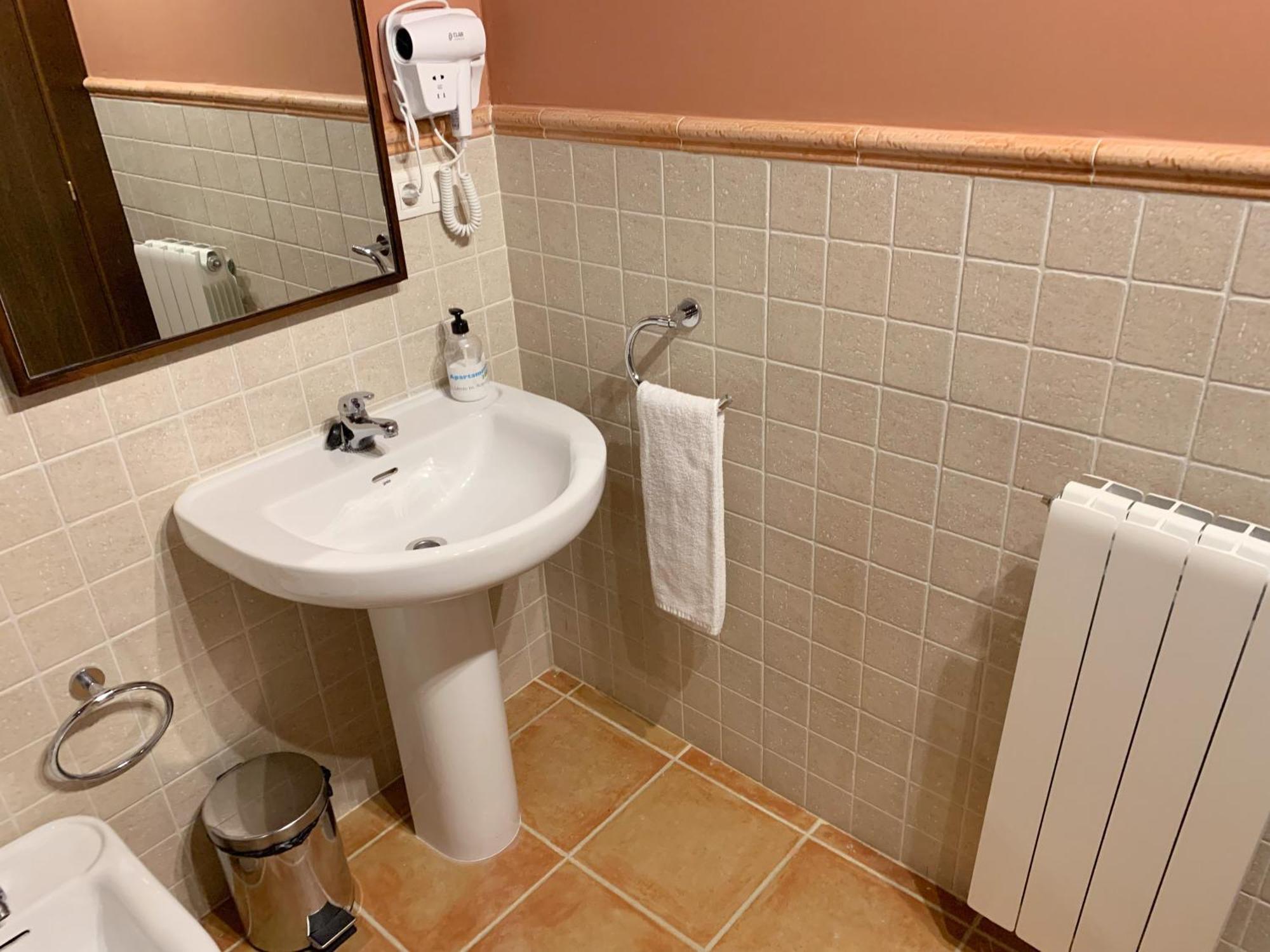 Apartamentos Jaca Badaguas 3000 Ngoại thất bức ảnh