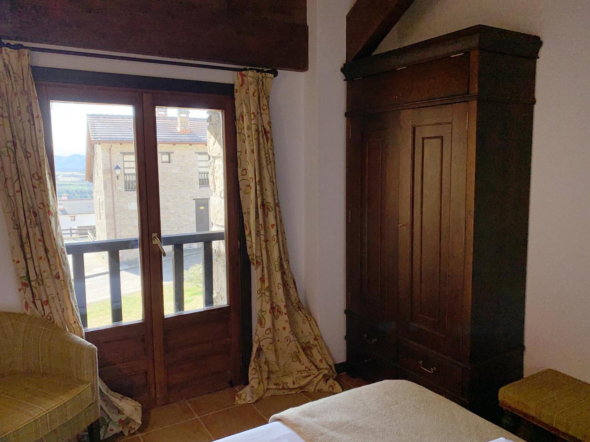 Apartamentos Jaca Badaguas 3000 Ngoại thất bức ảnh